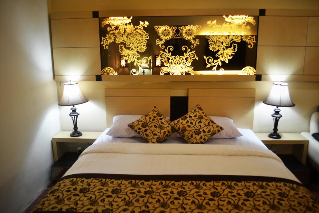 Srikandi Guesthouse Malang Quarto foto