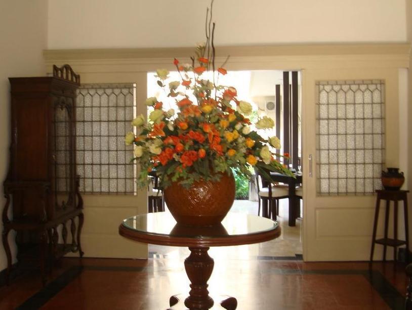 Srikandi Guesthouse Malang Exterior foto